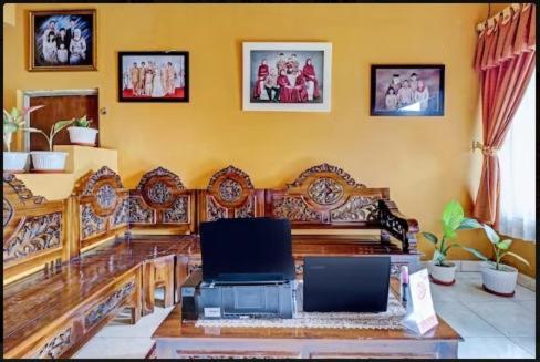 Adinda Homestay Lembang Exterior foto